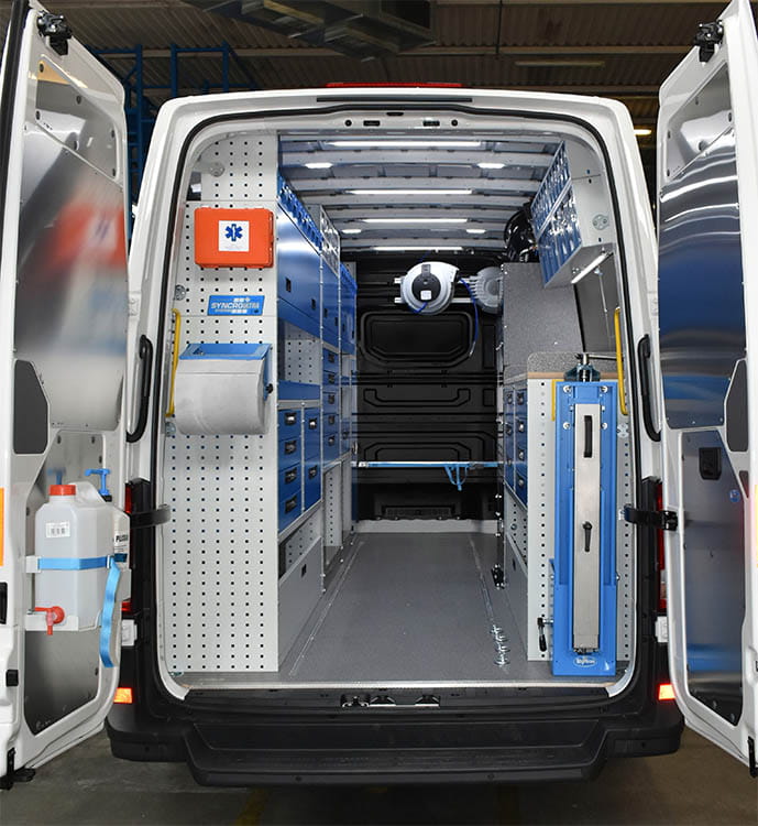 01 Trafic s pohištvom Syncro Slovenija