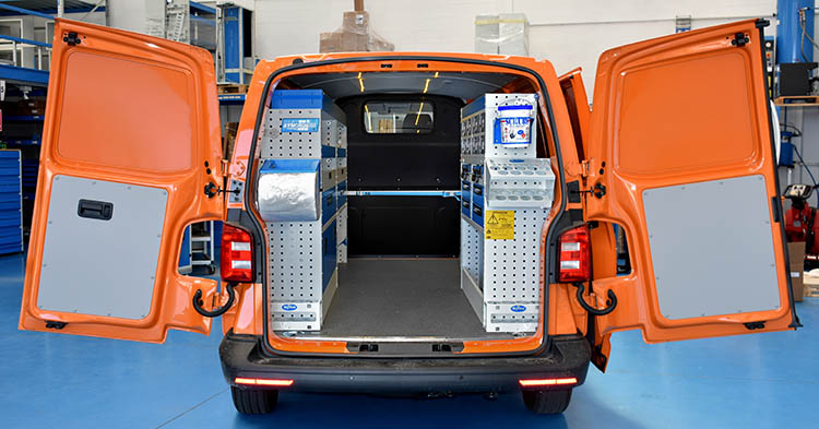 01 Transporter s pohištvom Syncro Slovenija