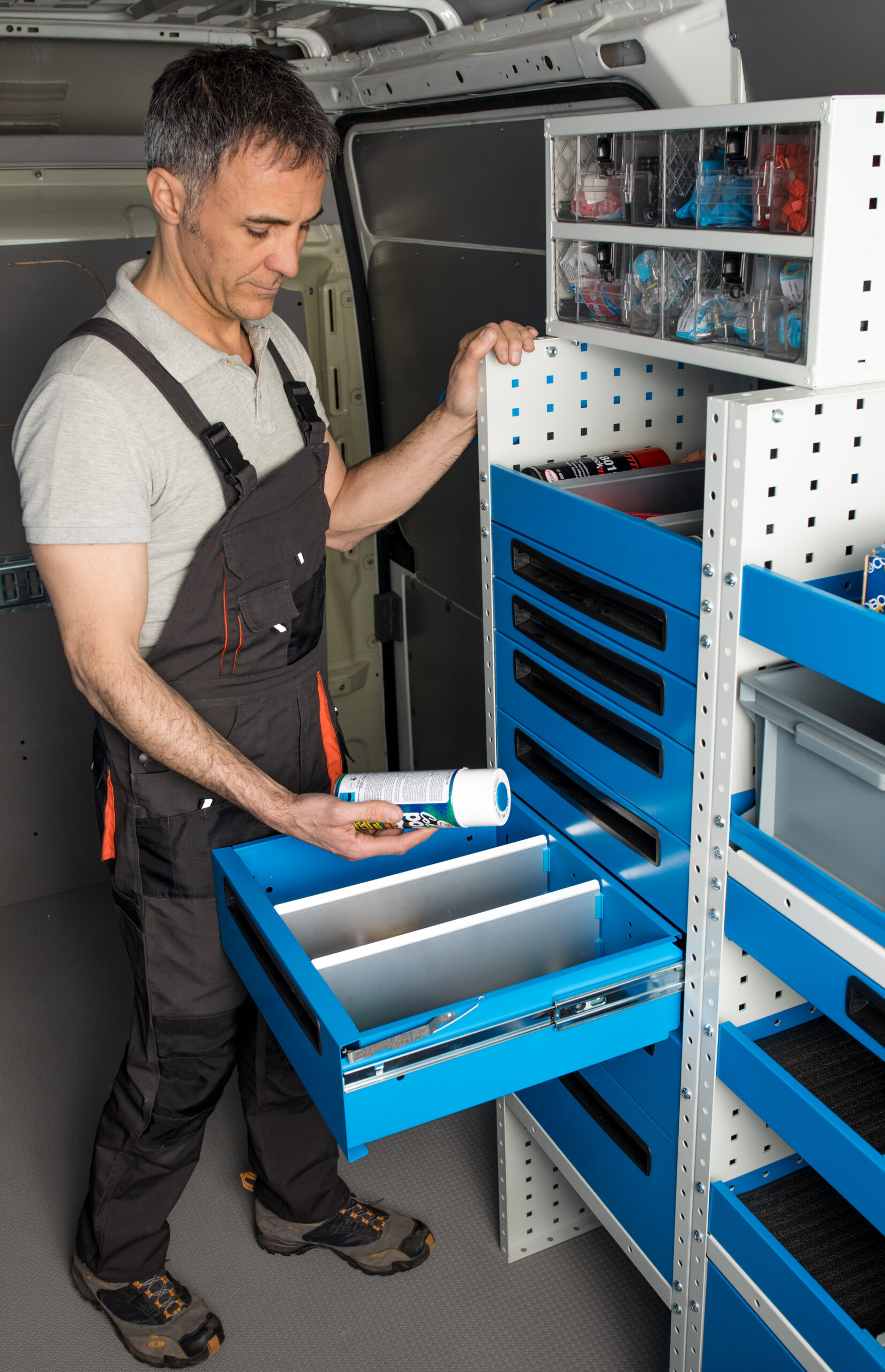 02 odprt kovinski predal Slovenija