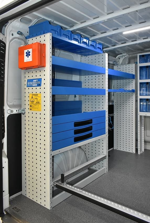 02 Rezkane nosilne palice na Jumperju Syncro Slovenia