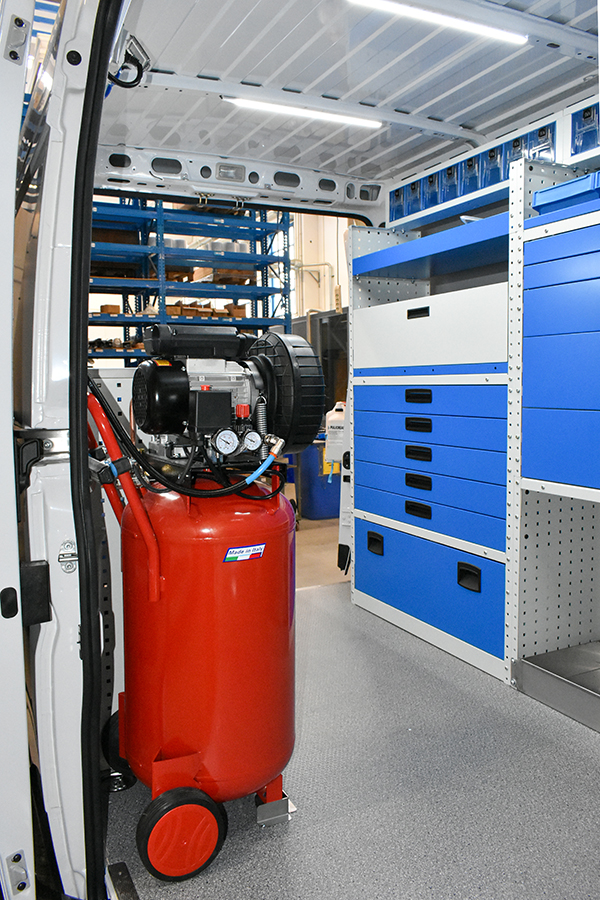 02 Kompresor s kolesi za kombije Syncro Slovenija