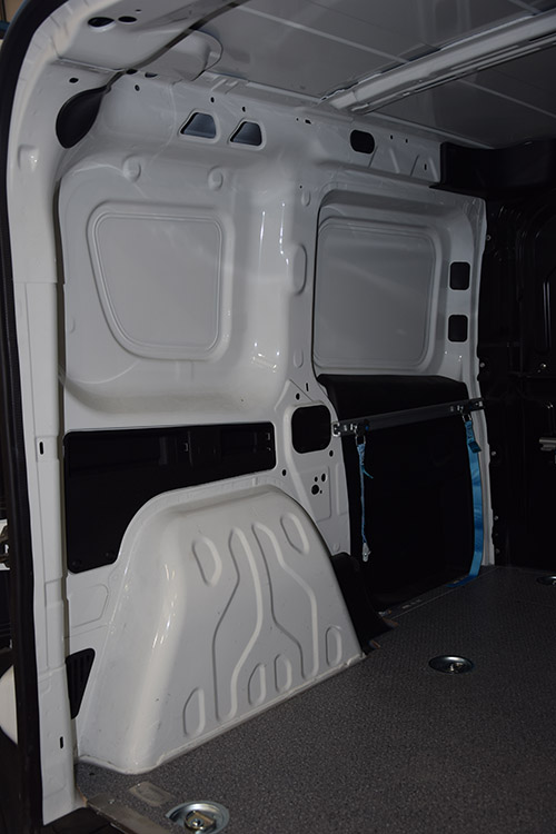 02 Doblo z vgradno omarico s sistemom zaklepanja tovora Syncro Slovenija