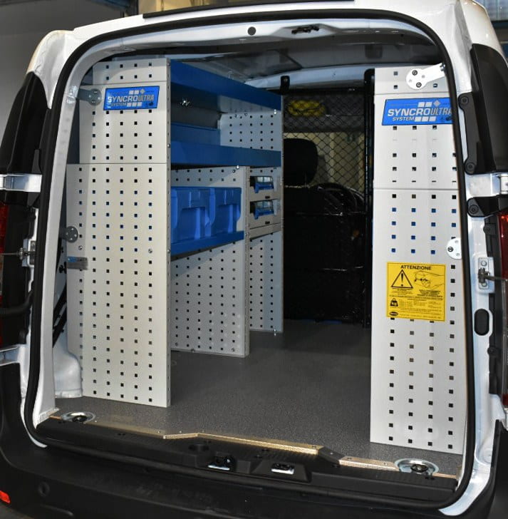 02 Dokker opremljen s komponentami Syncro Slovenija