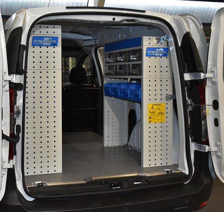 03 Dokker s prozornimi predali Syncro Slovenija