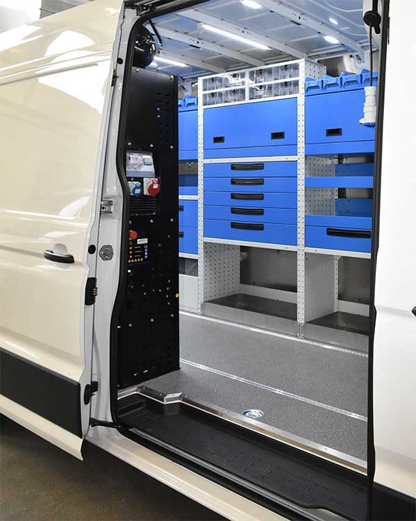 04 Crafter z generatorsko-kompresorsko kombinirano napravo Syncro Slovenija